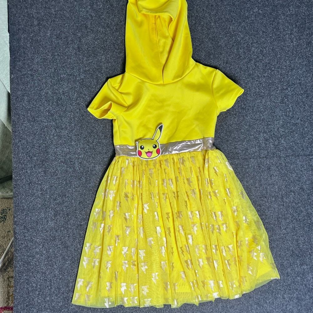 Pokeman Yellow Pikachu Kids Costume EUC 6/6x